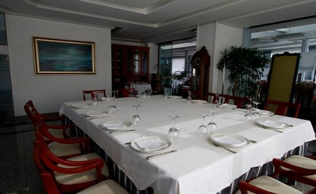 Hotel Adelma โอซนาโย ภายนอก รูปภาพ