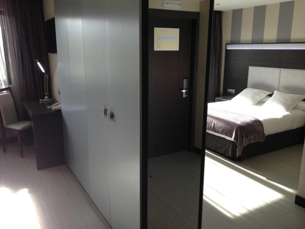 Hotel Adelma โอซนาโย ห้อง รูปภาพ