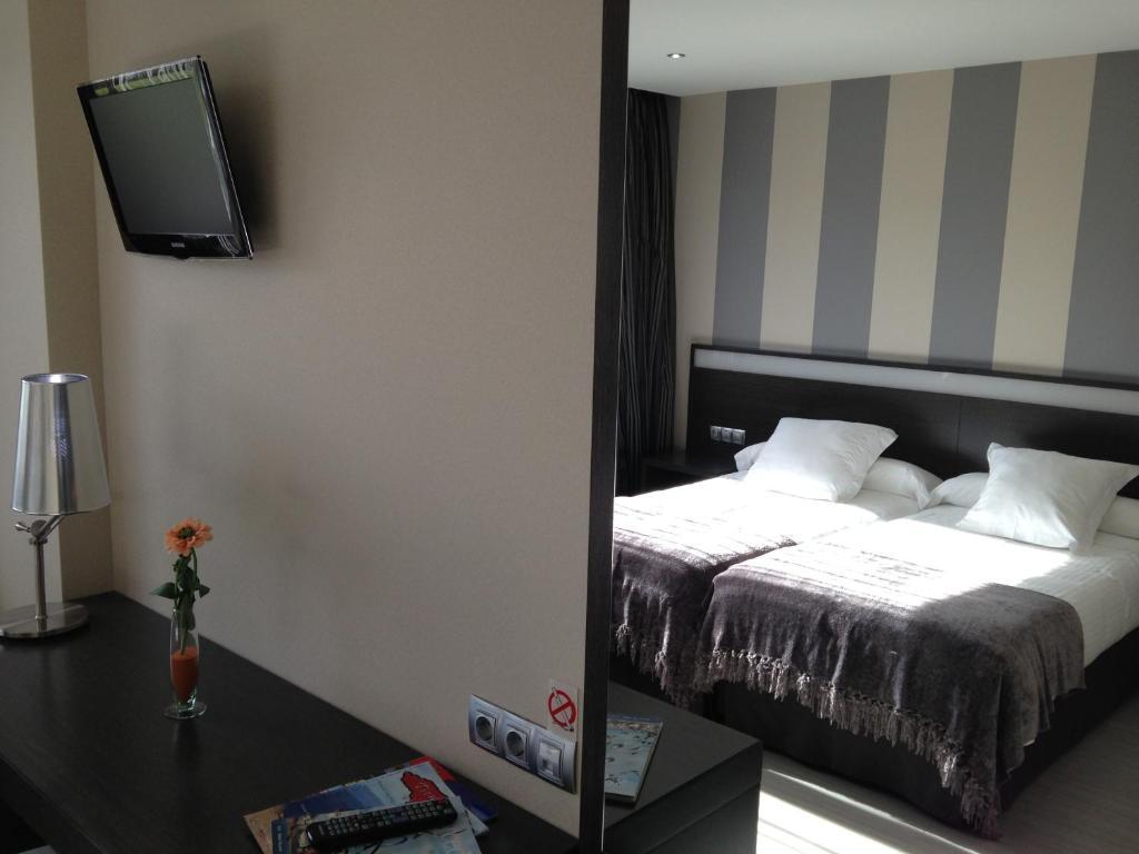 Hotel Adelma โอซนาโย ห้อง รูปภาพ